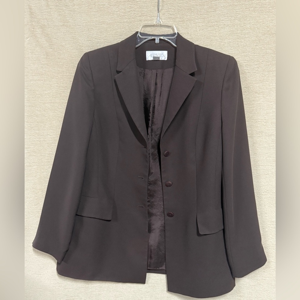 Elegant Dark Brown Women's Blazer